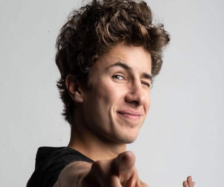 Juanpa Zurita responde a las críticas con un documental