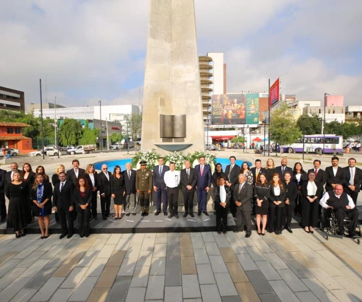 Aprueba Cabildo declarar a Monterrey como una Ciudad Heroica Aprueba Cabildo declarar a Monterrey como una Ciudad Heroica