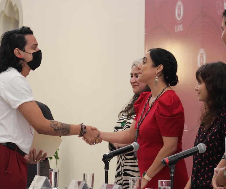 Premia UANL cómic esperanzador y fraternal