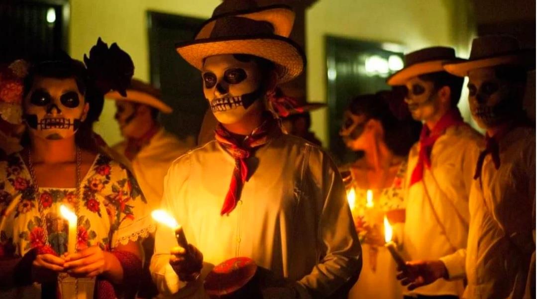 Turistas hacen reservas anticipadas por el Xantolo
