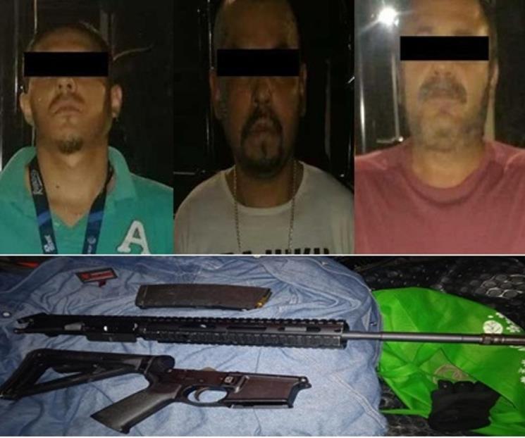 Detienen a tres por portar arma de fuego