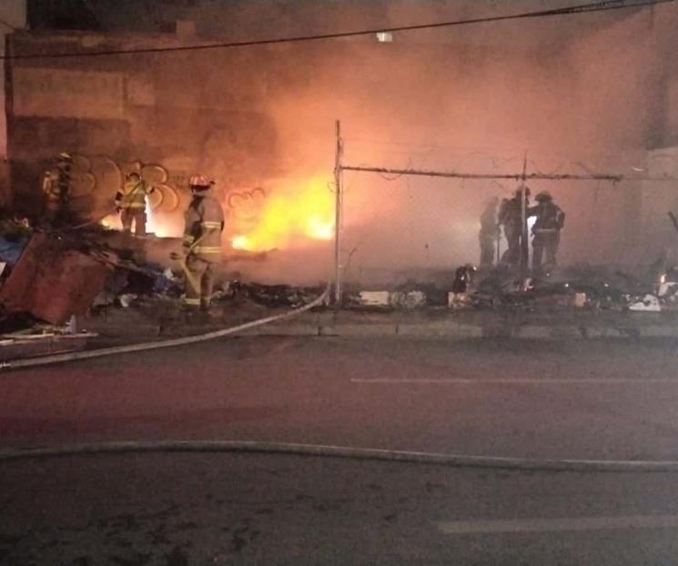 Se incendia terreno baldío