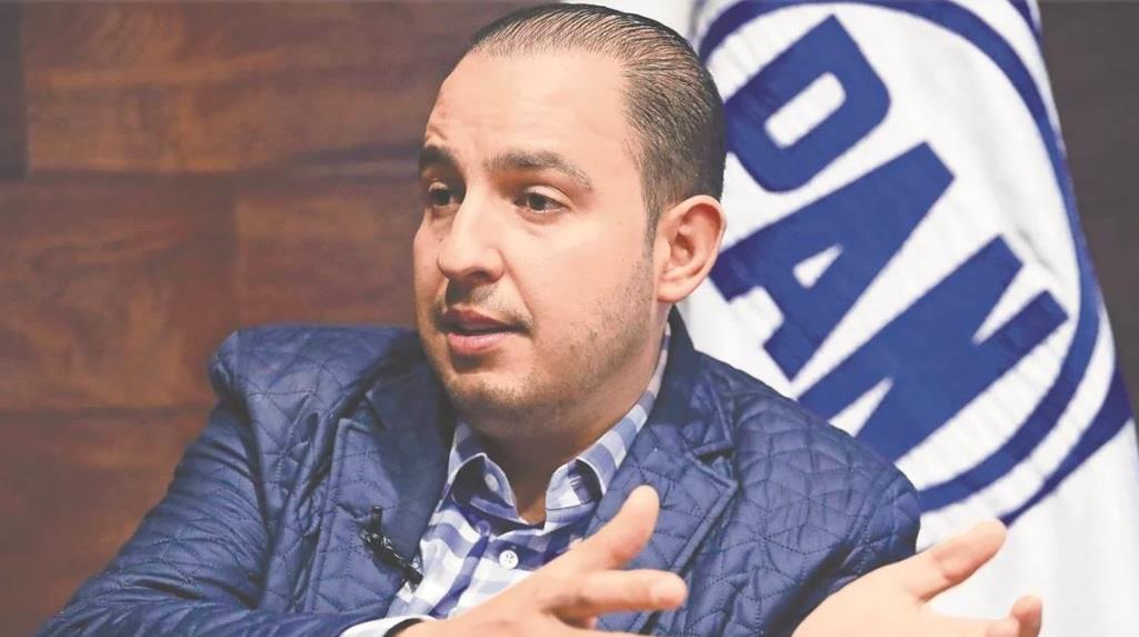 Exhorta Marko Cortés a AMLO a dejar de despilfarrar dinero