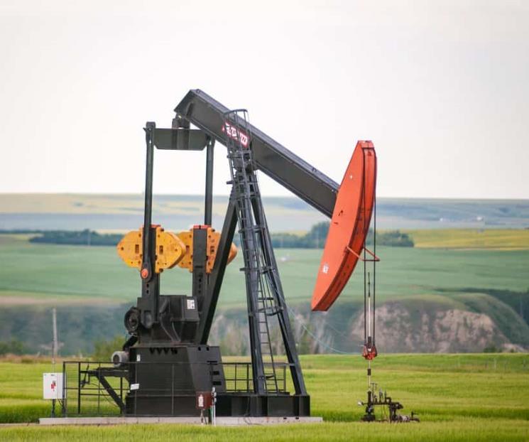 Pide SHCP no mover precio del petróleo en paquete económico