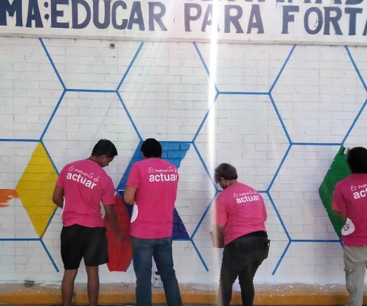 Se suman apadrinando escuelas en Apodaca