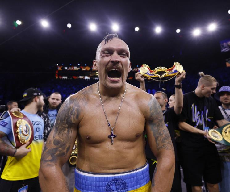 Le sale a Canelo un retador para el futuro: Usyk