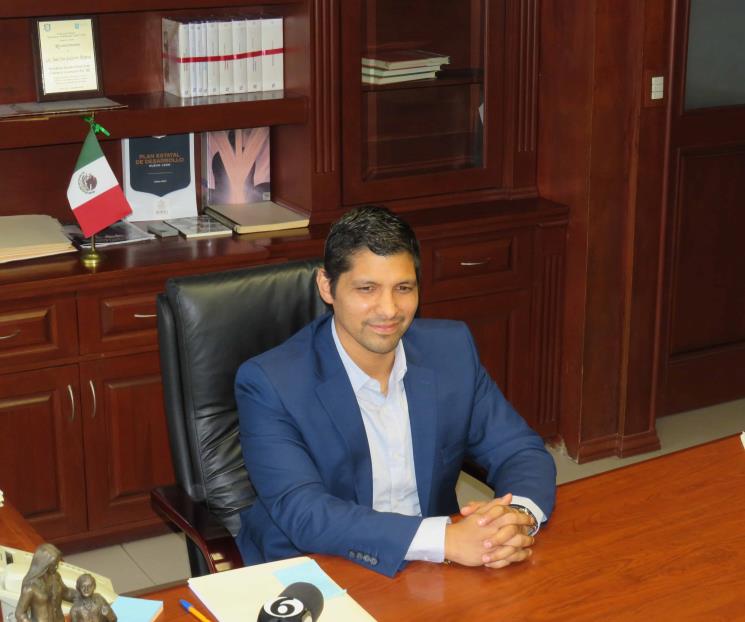 Reciben maestros su incremento salarial con retroactivo