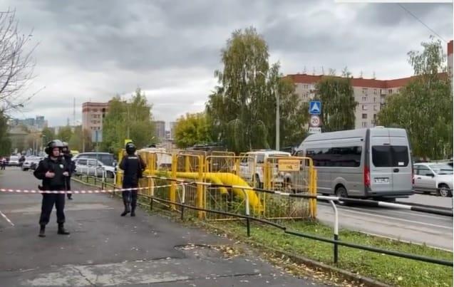 Tiroteo en escuela de Rusia deja al menos 13 muertos