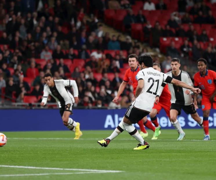 Maguire vuelve a fallar en empate de Inglaterra