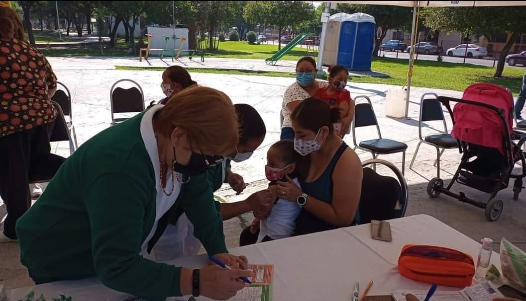 Inicia ampliación de vacunación a menores de 5 años