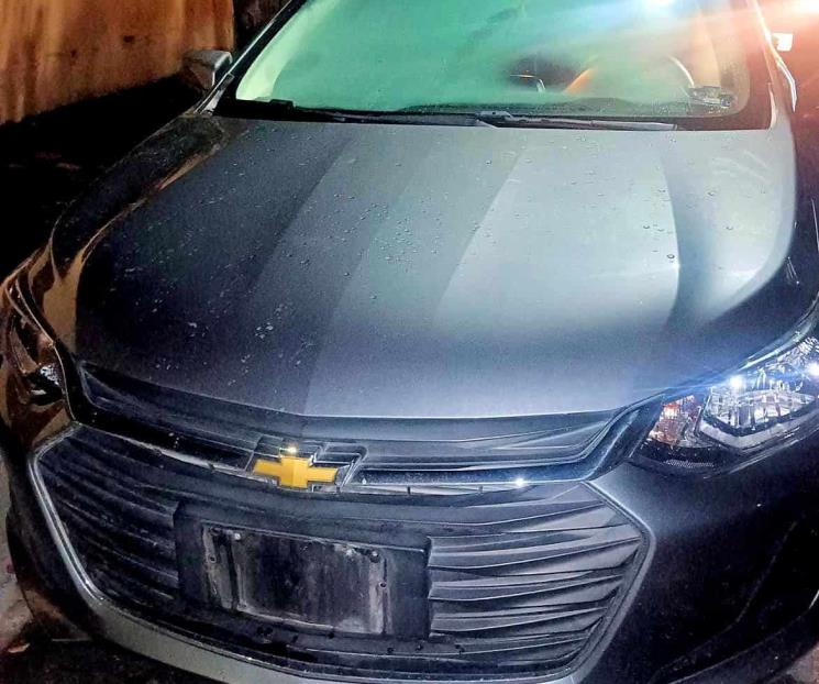Cae por robo de auto