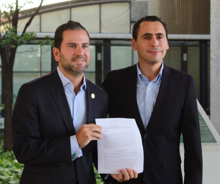 Proponen PAN y PVEM estacionamientos verdes