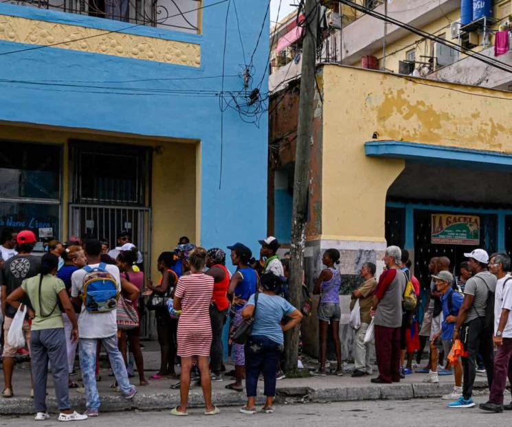 Cubanos protestan por falta de energía eléctrica