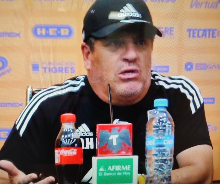 Repechaje hace mediocre al futbol mexicano: Herrera