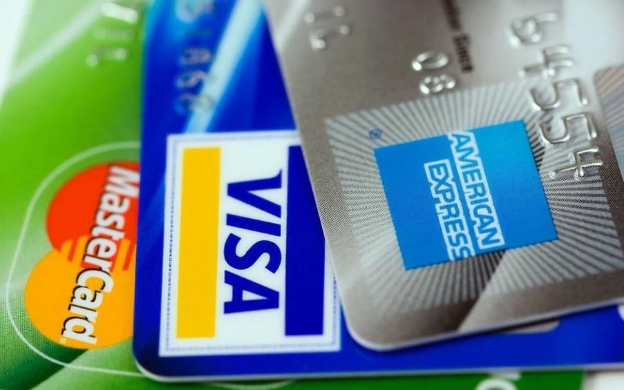 Tienen tarjetas de crédito fuerte alza