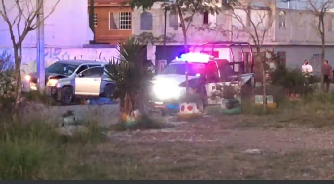 Ejecutan moto-sicarios a hombre afuera de su casa