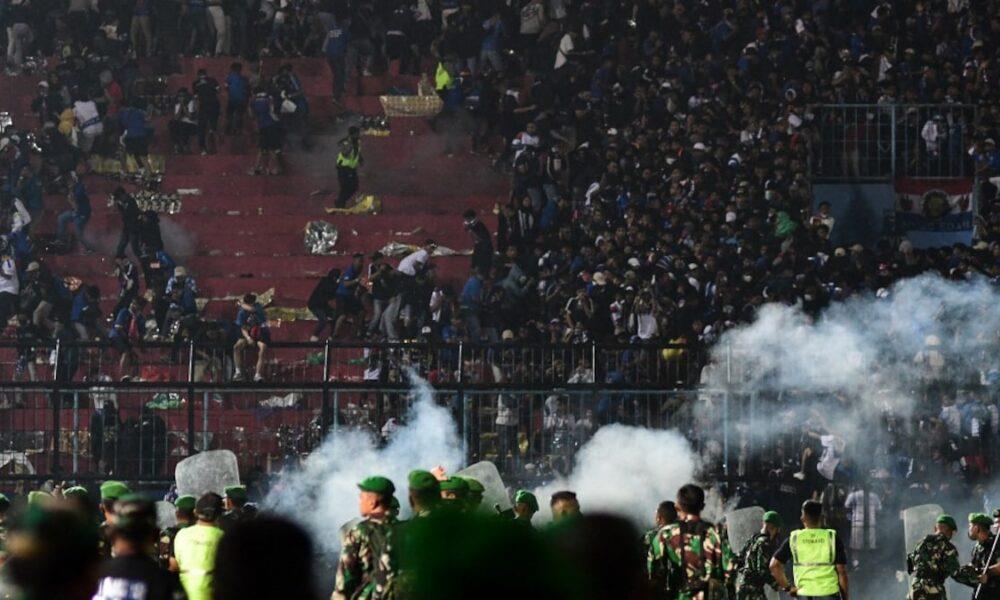 La gente se empujaba, se pisoteaba