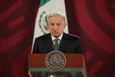 AMLO dice que también fue seguido, vigilado, espiado