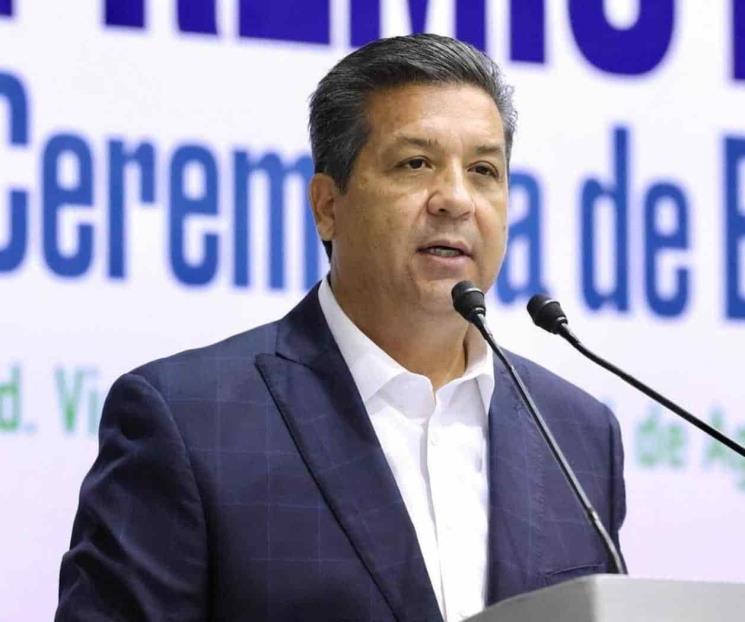 Ordenan detener a Cabeza de Vaca