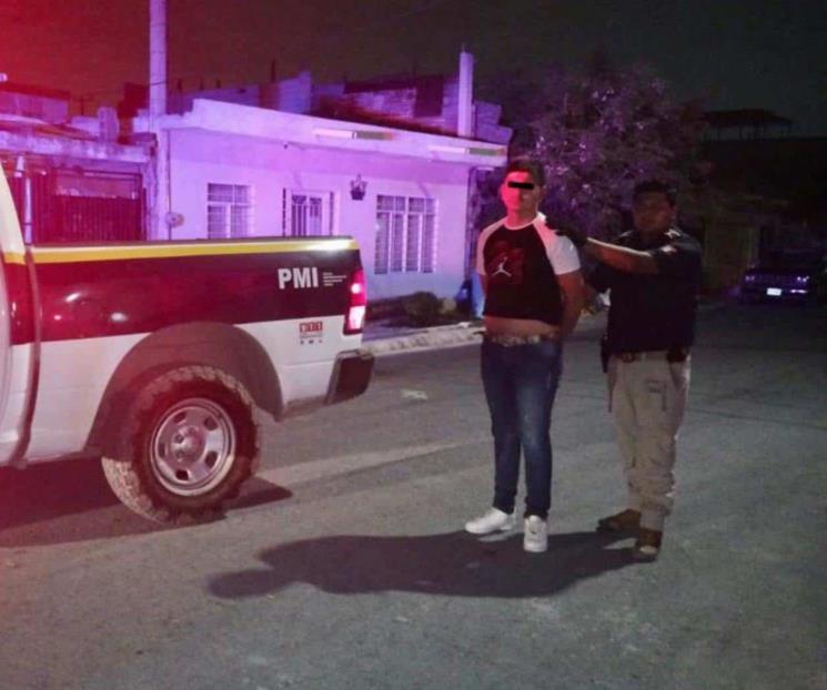 Cae menor con arma de fuego y droga