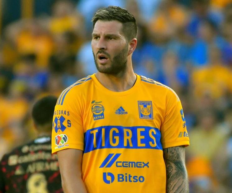 Asegura ex árbitro que Gignac no insulta a árbitros