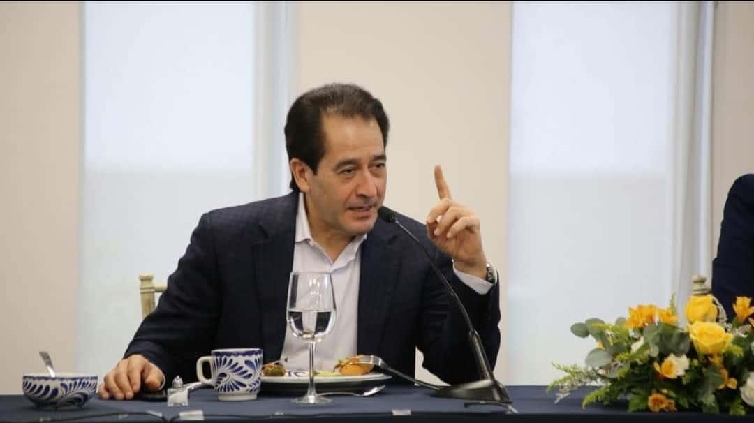 Renuncia Gustavo Adolfo a FGJ; tardará nueva designación