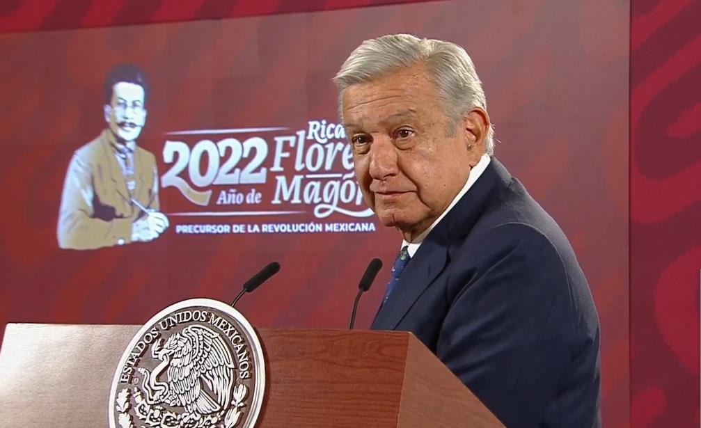 AMLO dice que no habrá cambio en seguridad