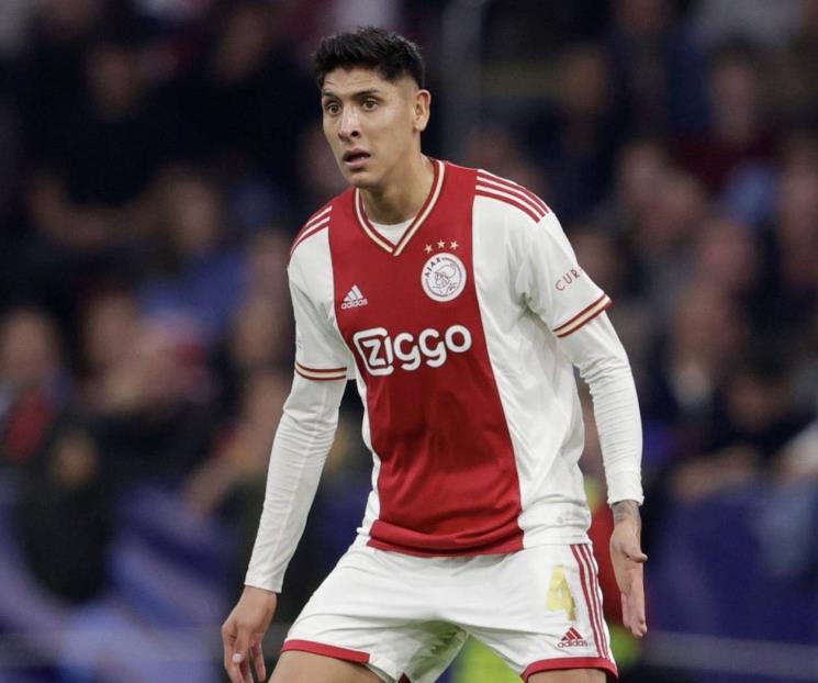 Gana Ajax de Edson y lidera en Holanda 