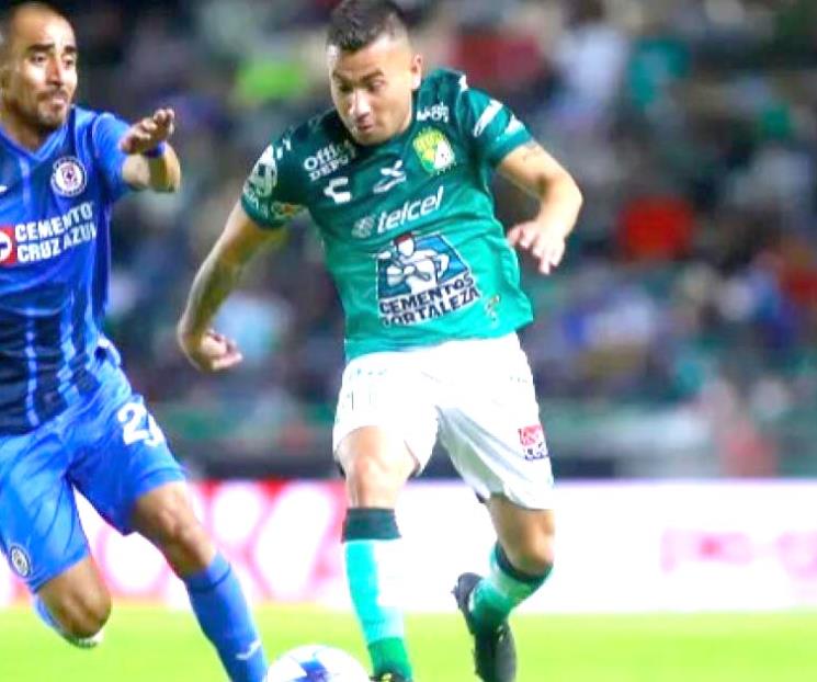 Cruz Azul y León miden sus fuerzas también Cruz Azul y León miden sus fuerzas también