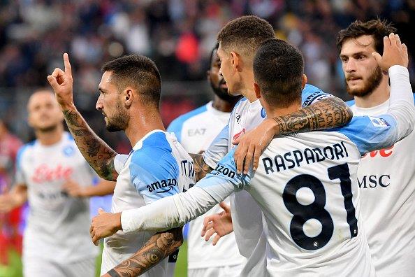 Convierte Chucky en duelo de mexicanos y Napoli es líder