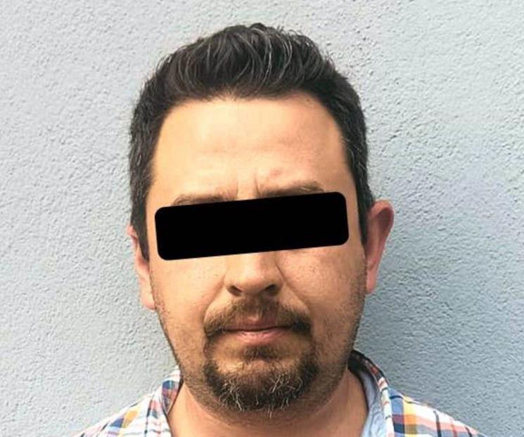 Caen por disparar desde camioneta