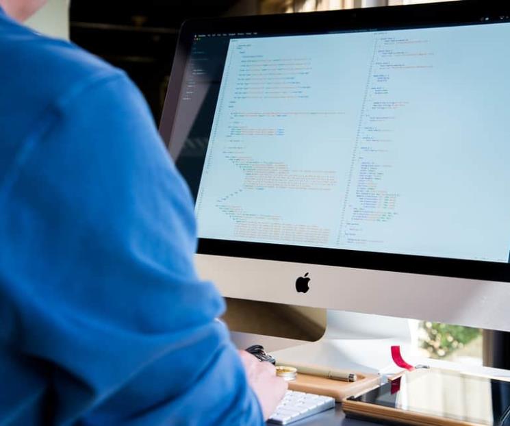 Ilegal obligarte a encender tu cámara web mientras trabajas