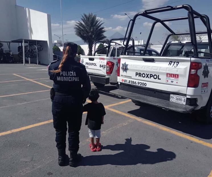 Hallan a niño deambulando