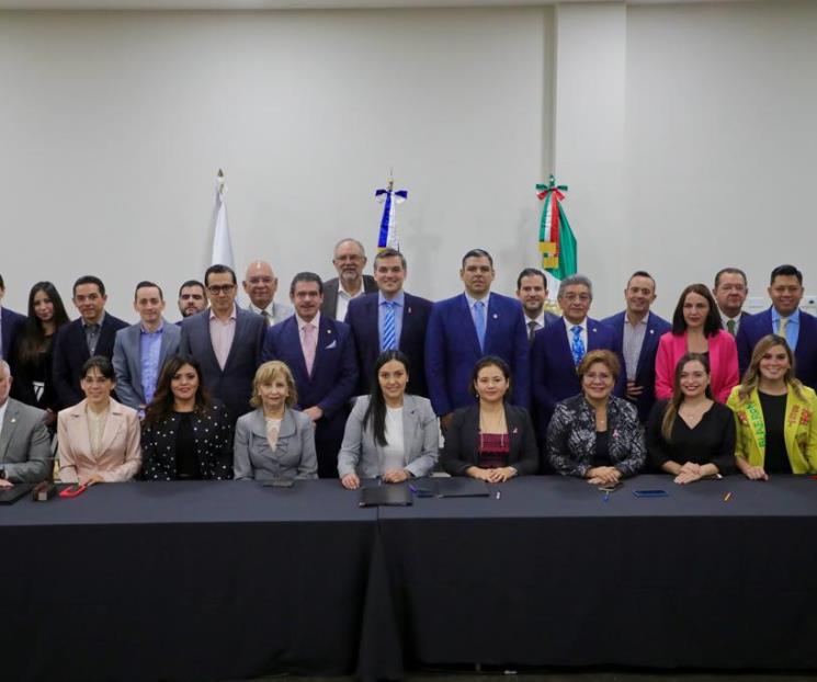 Firman convenio Congreso con el Colegio de Notarios de NL