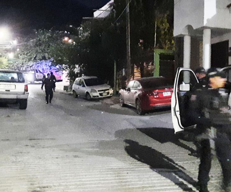 Ejecutan a 2 hombres en ataque a depósito
