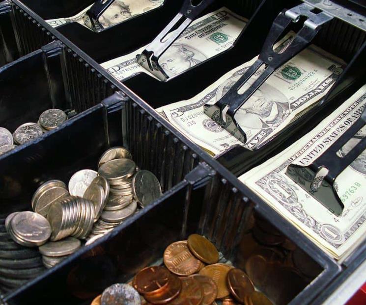 Mercados en Wall Street caen y el dólar repunta
