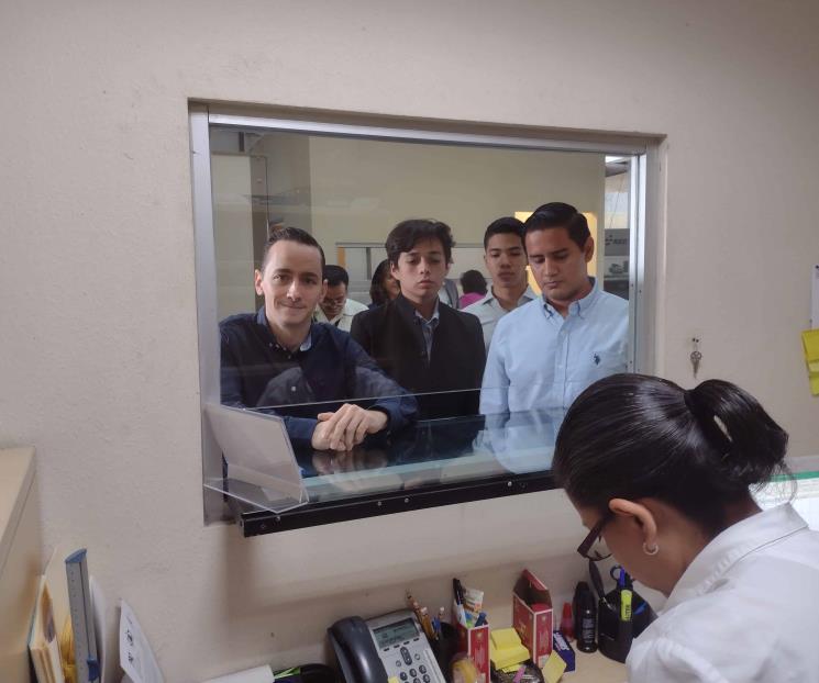 Propone GLPAN iniciativa para dar a jóvenes un salario digno