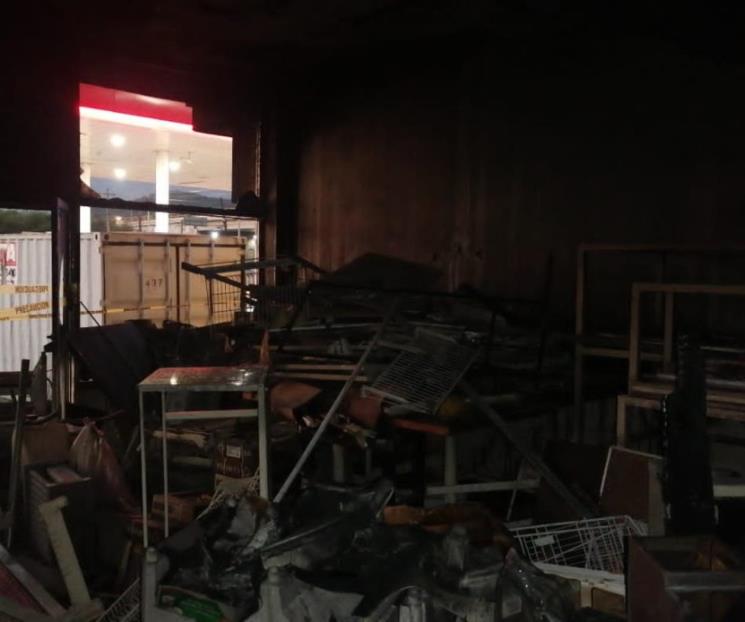 Se incendia bodega abandonada, muere mujer