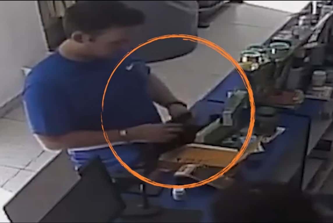Intentan ubicar a un hombre que robo la cartera de una persona de la tercera edad