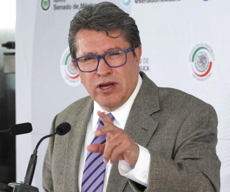 Fingir y simular en la actividad pública destruye: Monreal