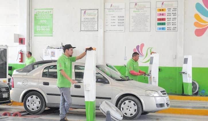 Exentarían pago de refrendo a vehículos limpios