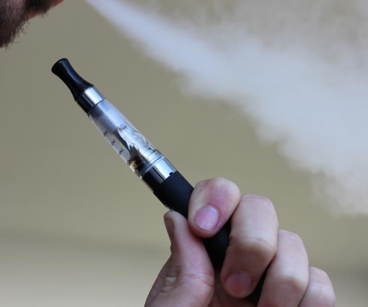 Advierte Cofepris sobre sustancias peligrosas de vapeadores