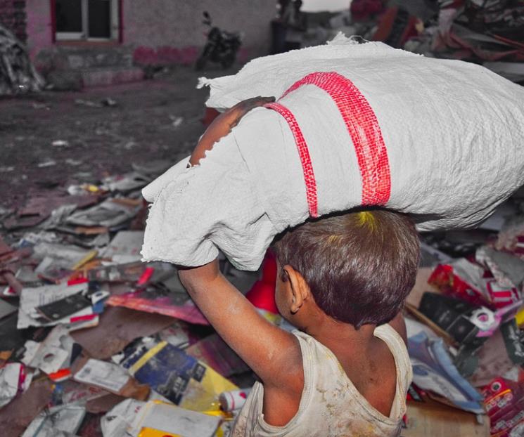 Pega más pobreza a niños y adolescentes