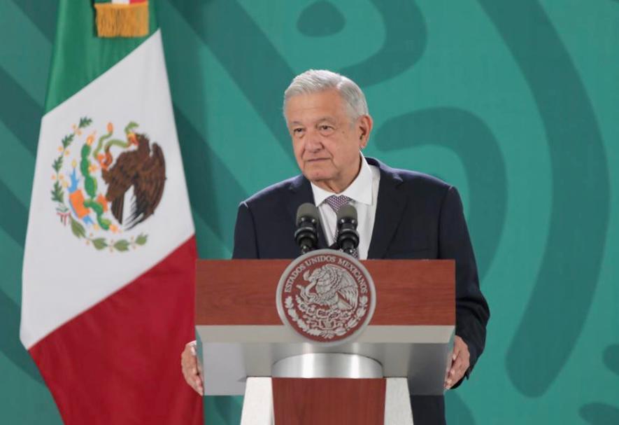 Con 1 o 2 refinerías más se puede reducir el precio: AMLO