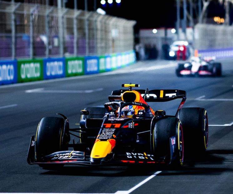 Quieren en Red Bull hacer subcampeón a Checo