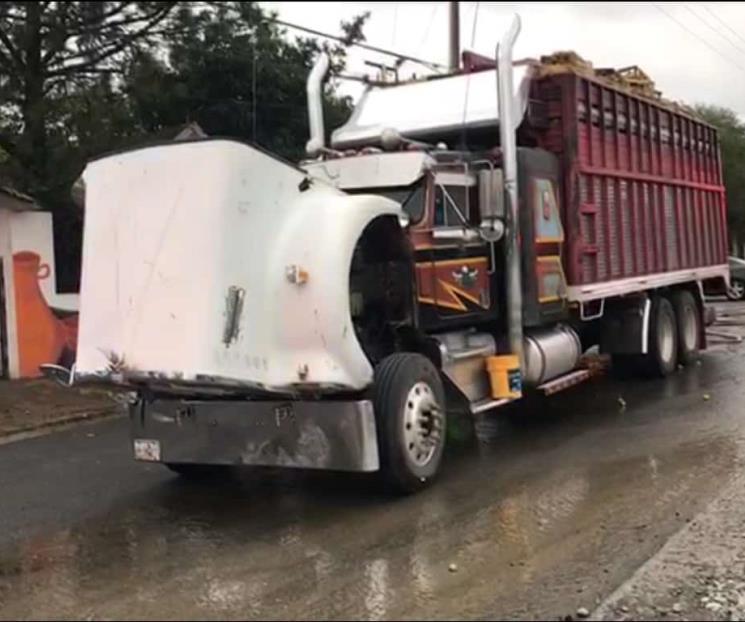 Arde tráiler en San Nicolás