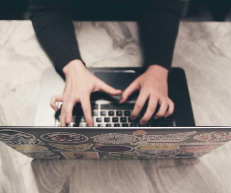 Cada vez más estudiantes usan IA para hacer sus trabajos