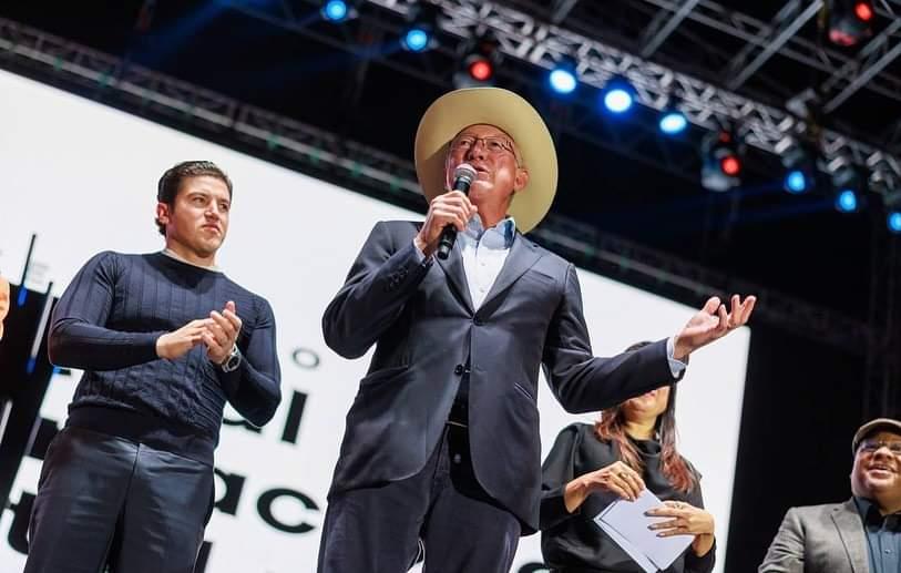 Sostendrá gira Samuel con el embajador de EU en México