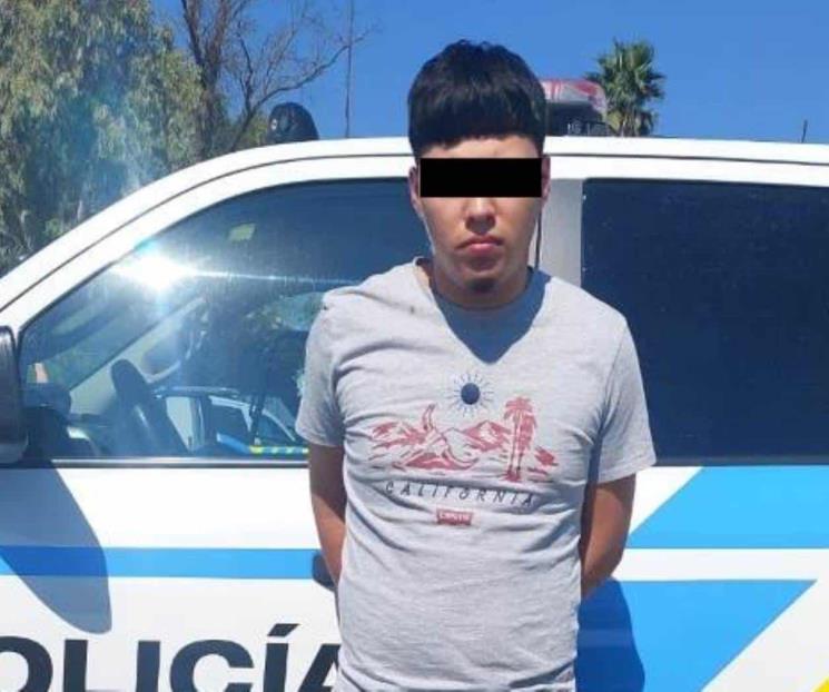 Cae banda que cristaleaba autos