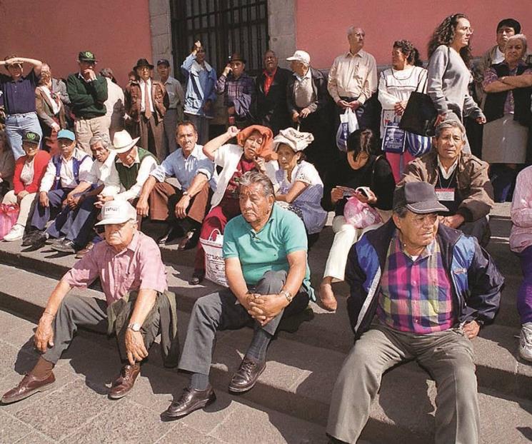 Pierden dinero al cambiar de Afore 117 mil personas